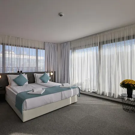 Bizarre Boutique מלון וארנה