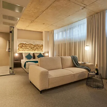 מלון Bizarre Boutique וארנה