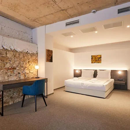 Bizarre Boutique מלון *