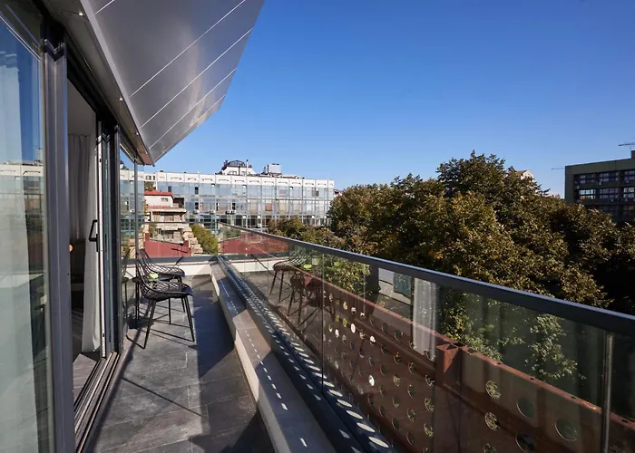 Bizarre Boutique Hotel *