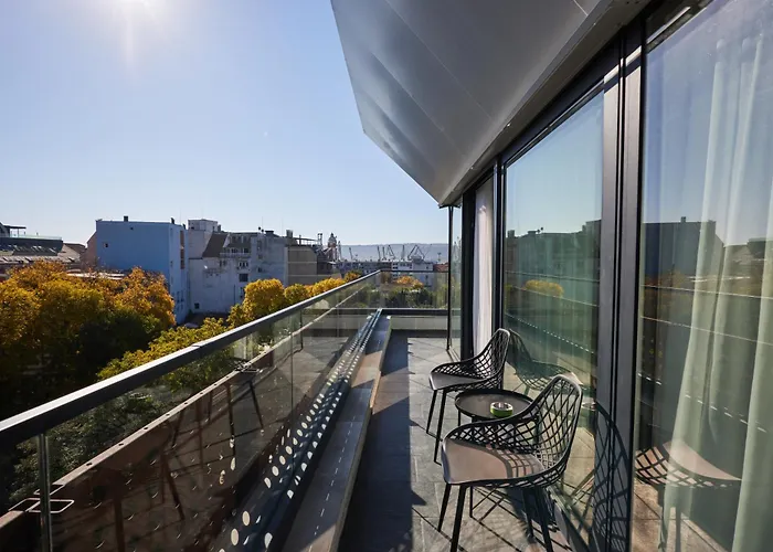 Hotel Bizarre Boutique *