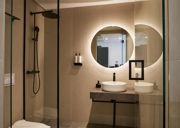 Bizarre Boutique מלון